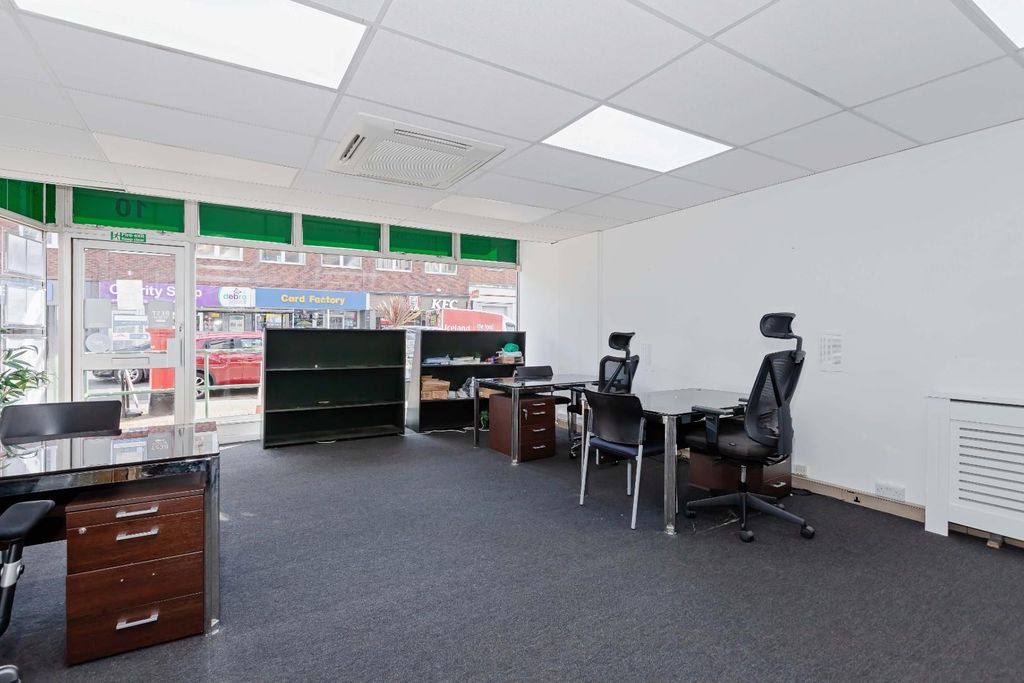 Property photo 3 of 15 Station Rd_6.Jpg