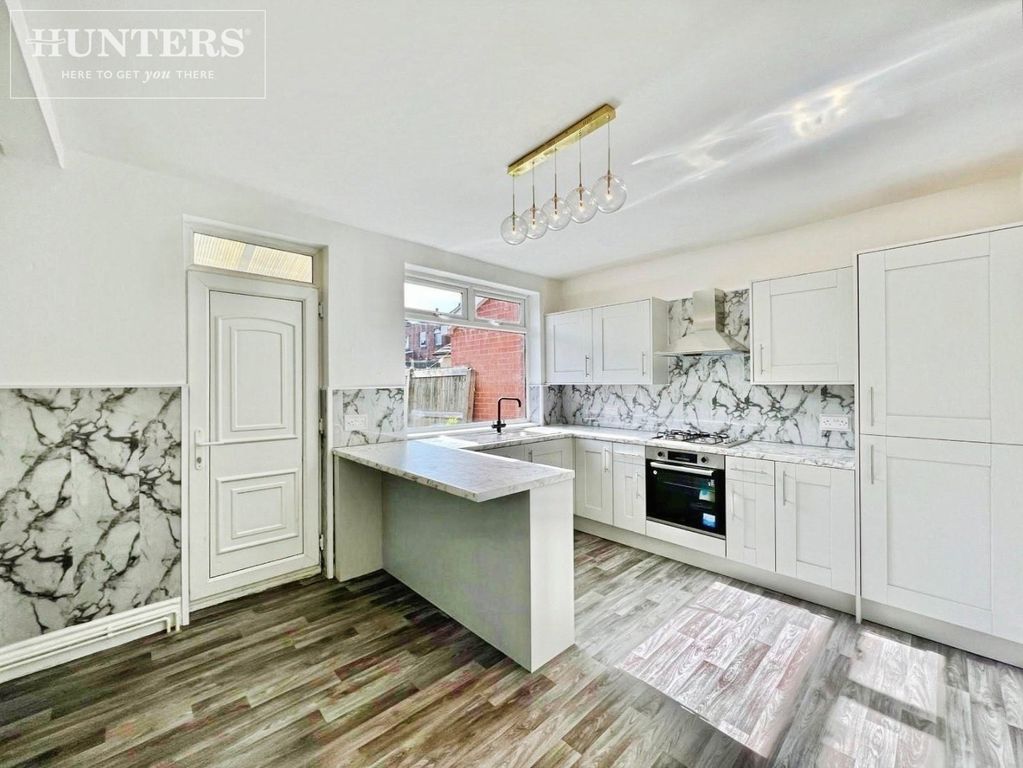 Property photo 2 of 12 Pbox-Img.Jpg