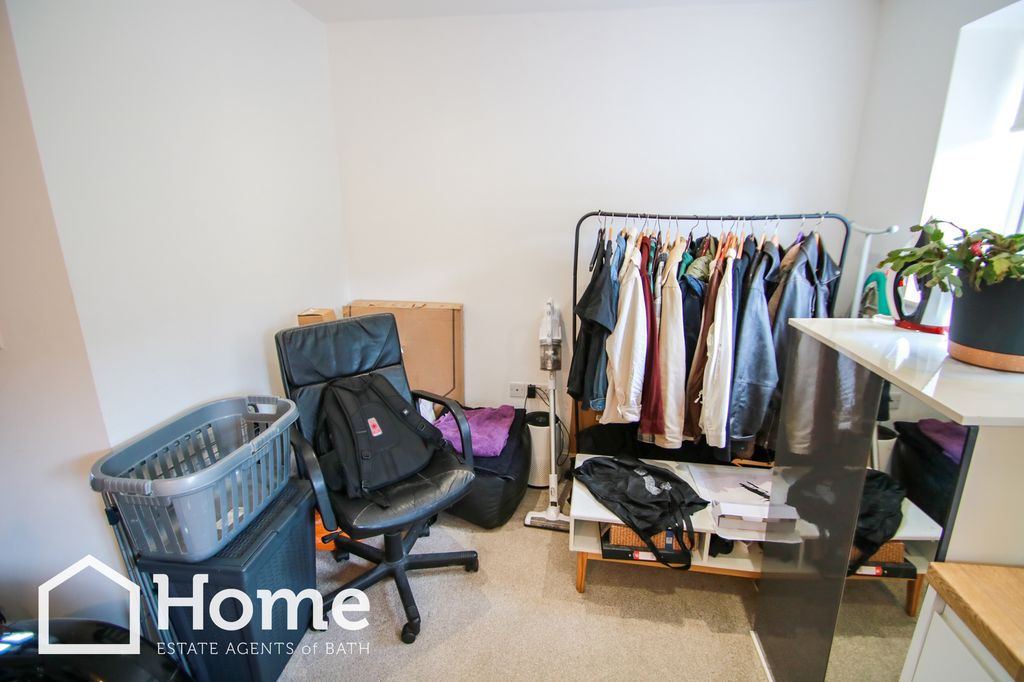 Property photo 3 of 5