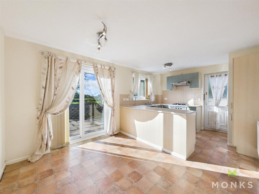 Property photo 2 of 19 Cam01420G0-Pr0995-Still004.Jpg