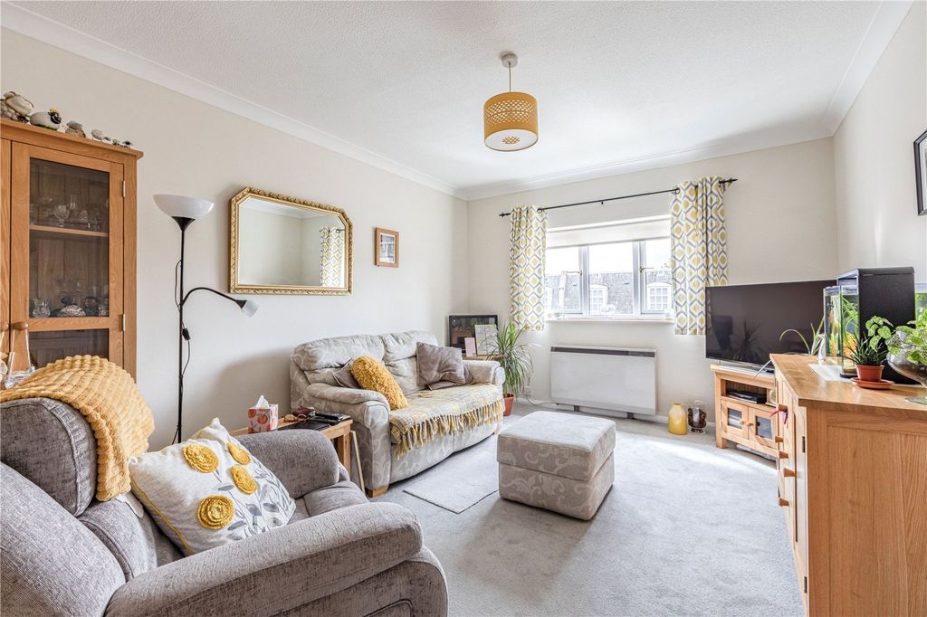 Property photo 2 of 13 Picture No. 05