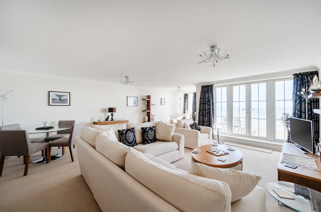 Property photo 2 of 14 1429735-13-69B975...