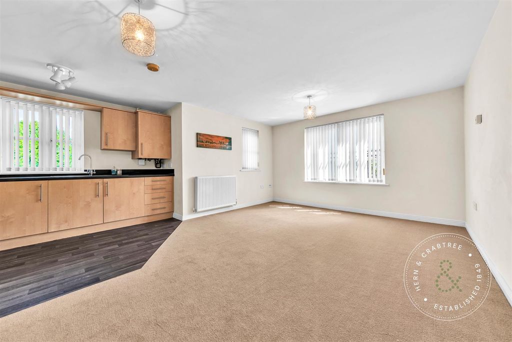 1 bed flat for saleLatteys Close, Cardiff CF14 photo 5