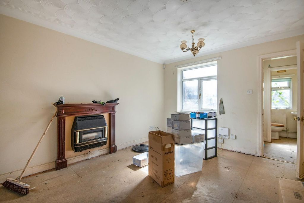 Property photo 2 of 18 6Deanheadgrove-2.Jpg