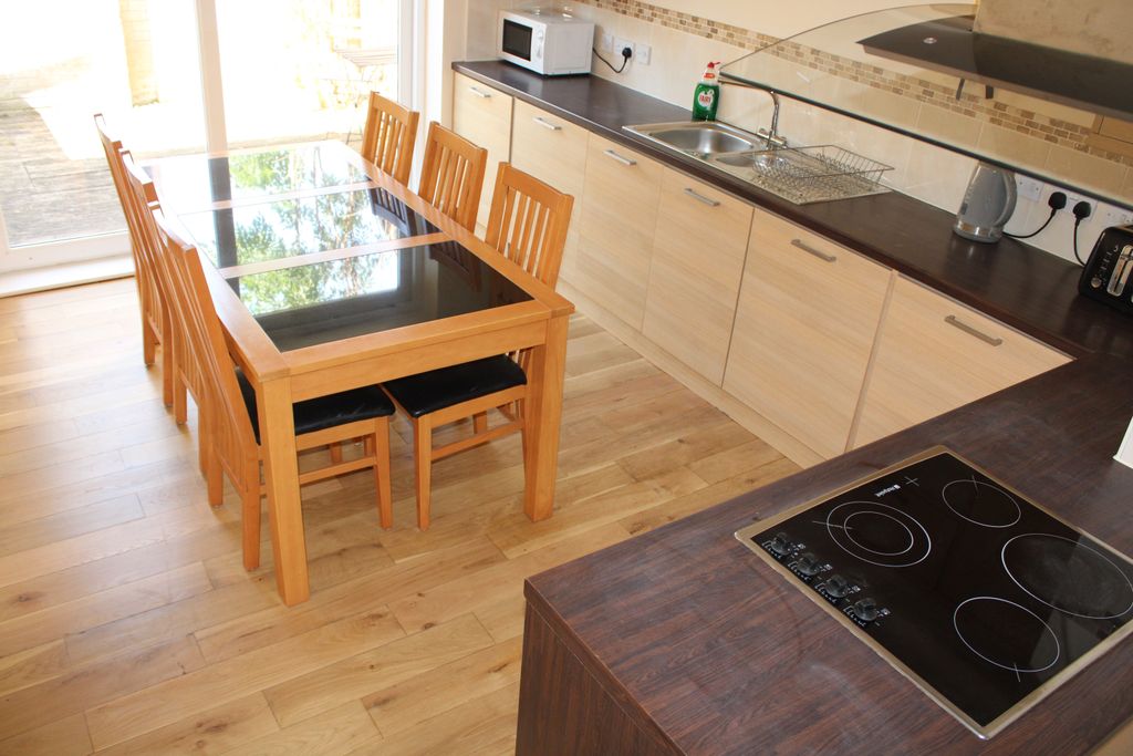 Property photo 2 of 10 Kitchen