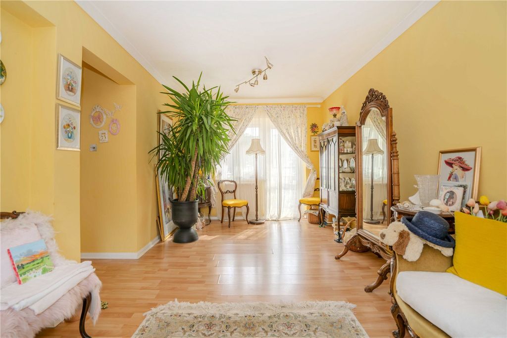 Property photo 3 of 10 Picture No. 24