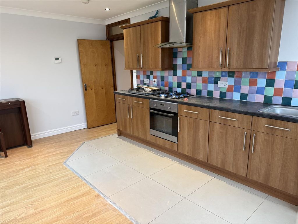 Property photo 3 of 7 Img_7799.Jpeg