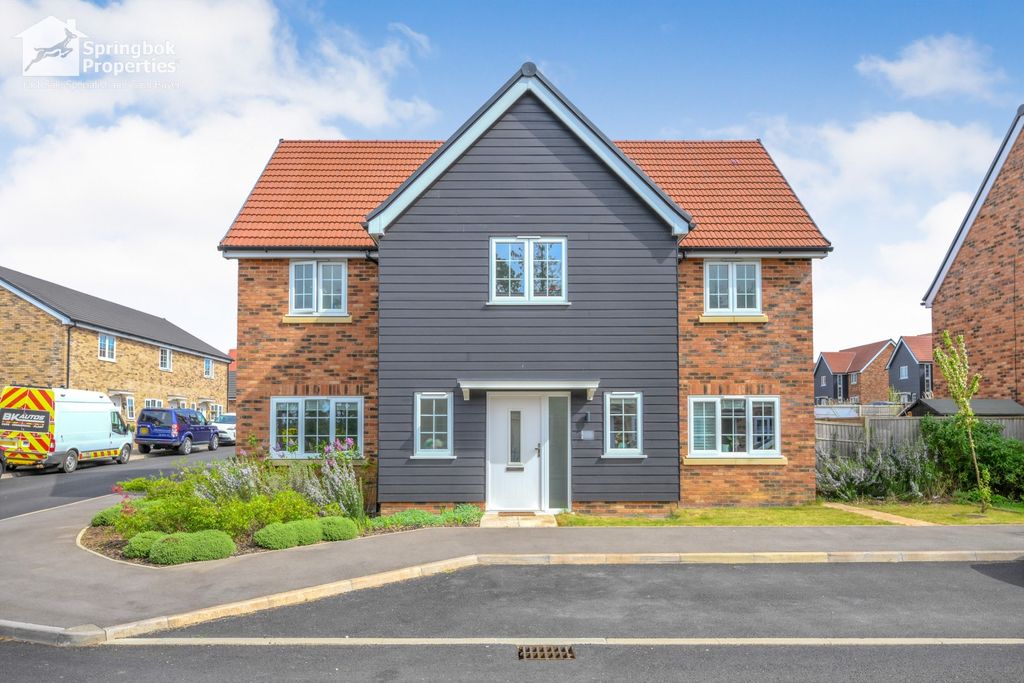 Property photo 1 of 21 Front View