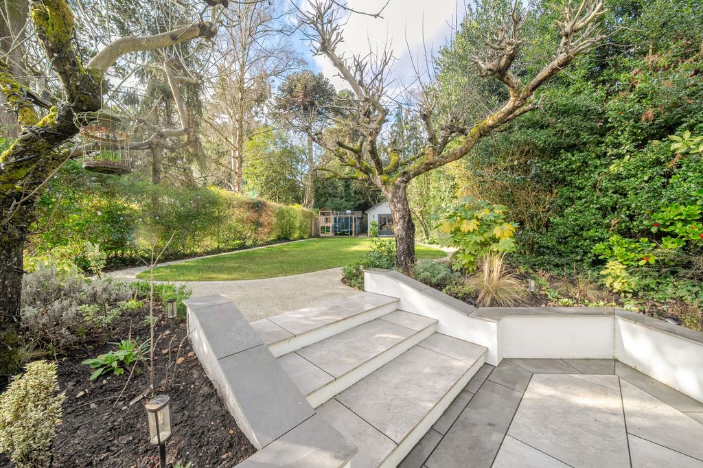 Additional image 16 of 4 bed detached house for saleCanterbury Road, Farnborough GU14