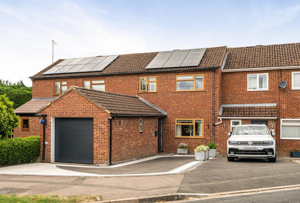 Property photo 1 of 12 1485666-20-6A43c5...