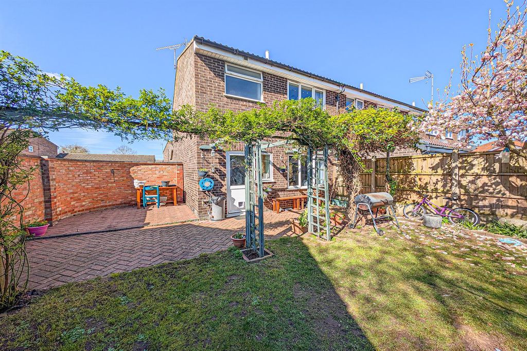 Property photo 3 of 13 Pxl_20260326_121400839 Back.Jpg