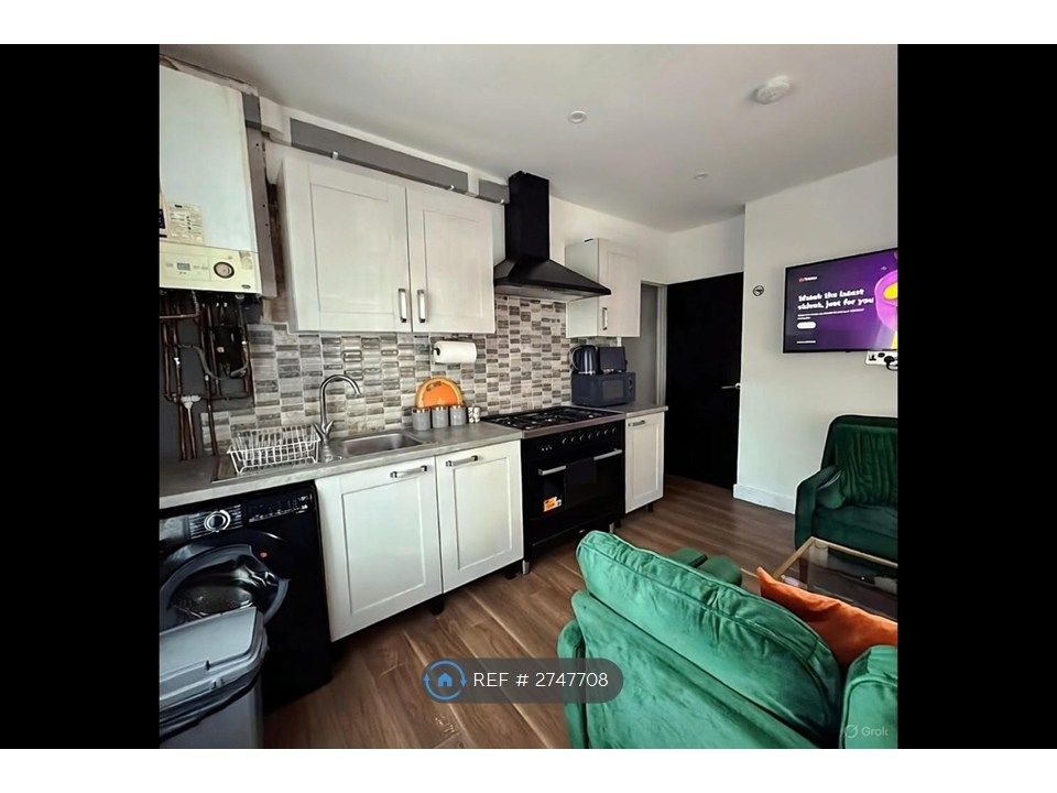 Property photo 2 of 3