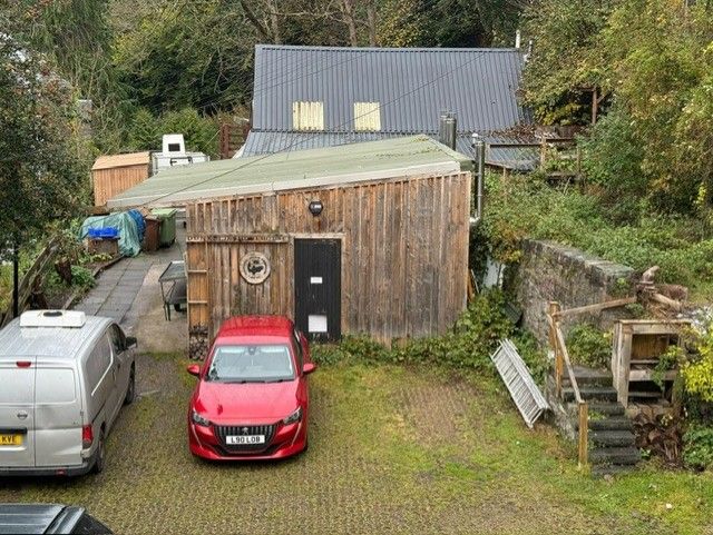 Property photo 1 of 5