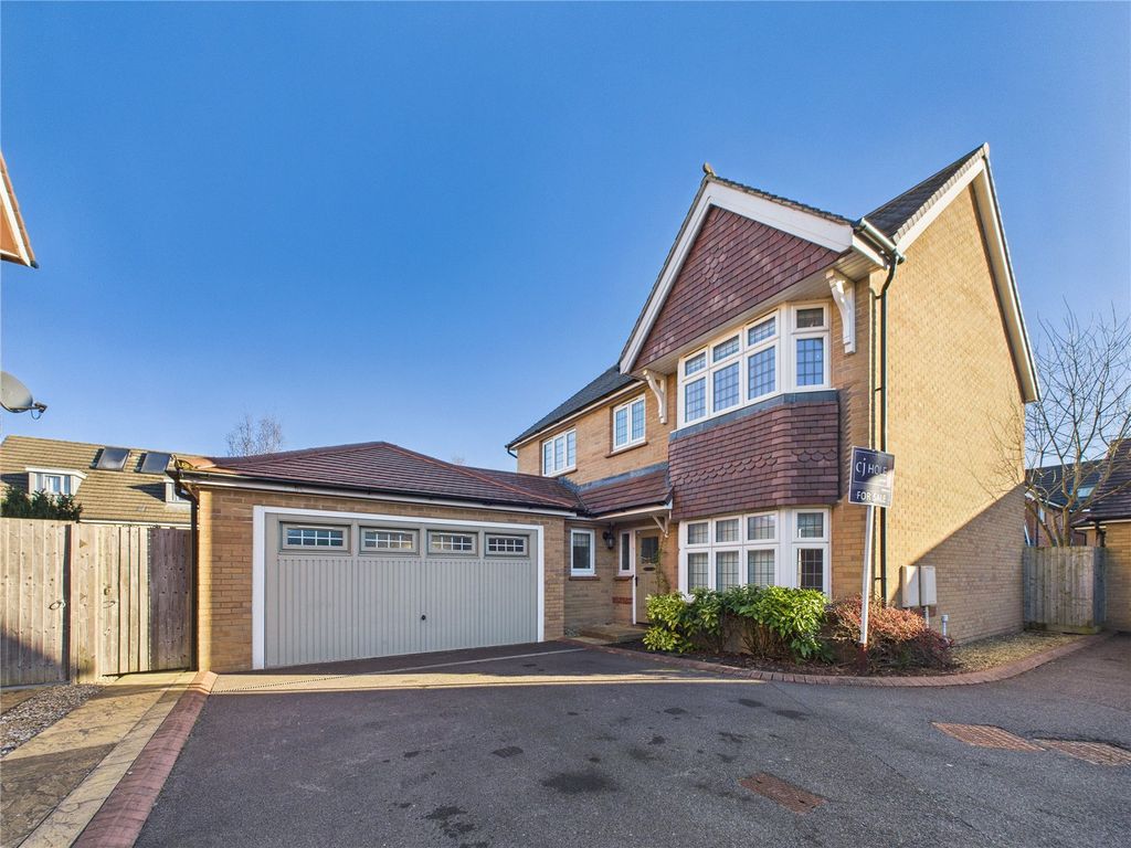 Property photo 1 of 28 Picture No. 24