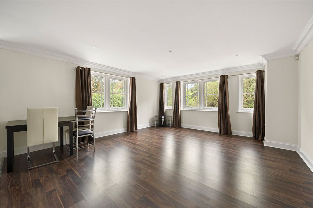 Property photo 2 of 10 Picture No. 05