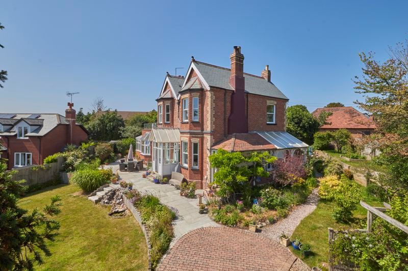 Property photo 1 of 24 Front