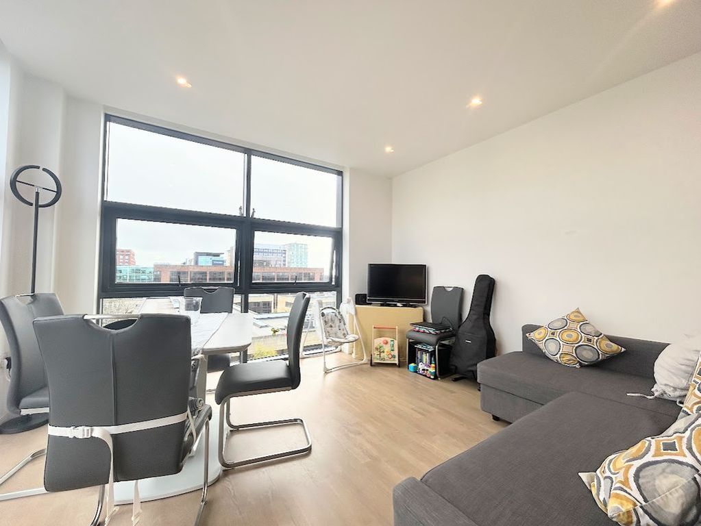 Property photo 2 of 7 Photo 1