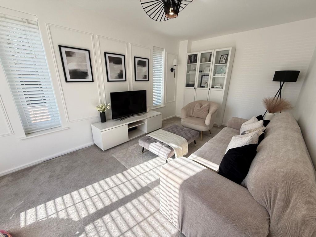 Property photo 2 of 14 5.Jpg