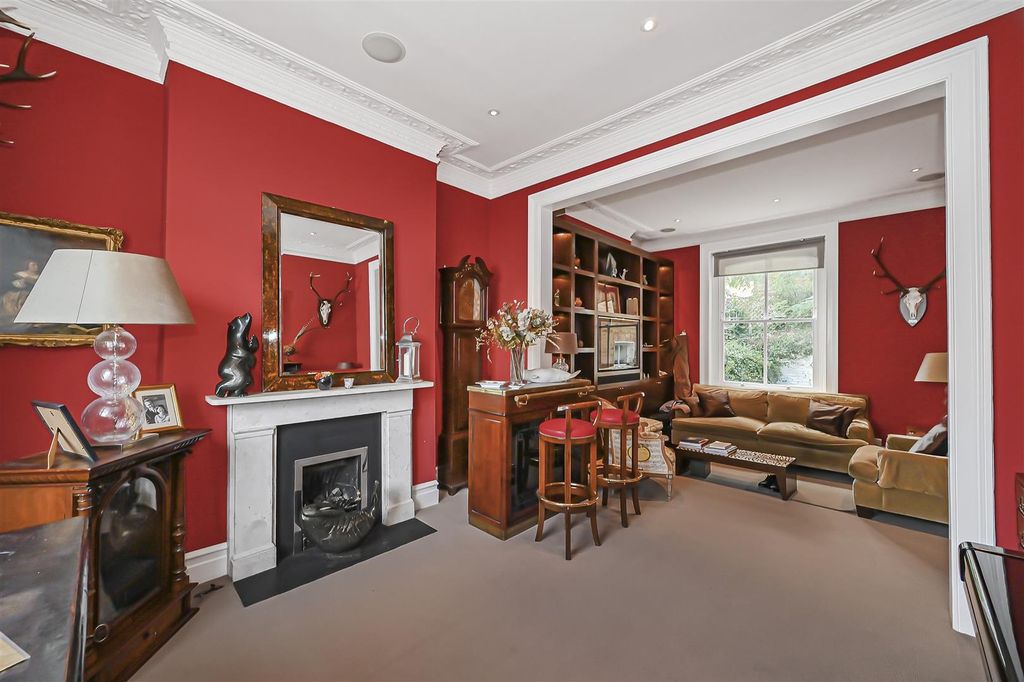 Property photo 2 of 12 37-Limerston-Street02.Jpg