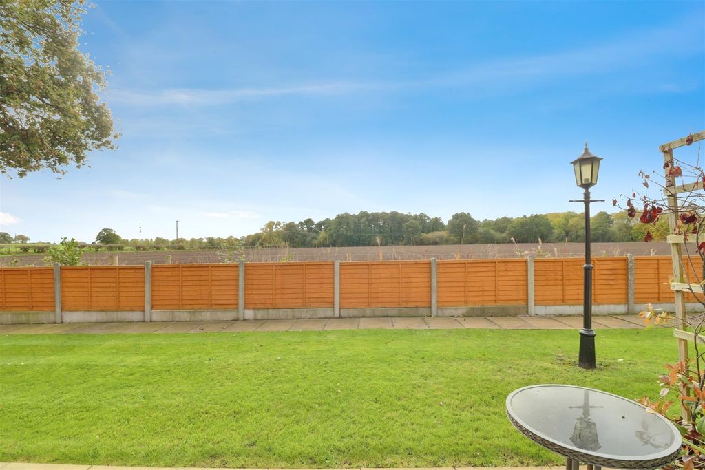 Property photo 2 of 14 00560135-Img_6171-Img_6173.Jpg