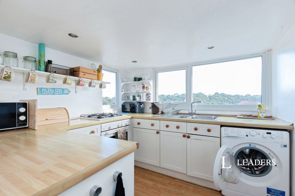 Property photo 2 of 14 Pbox-Img.Jpg