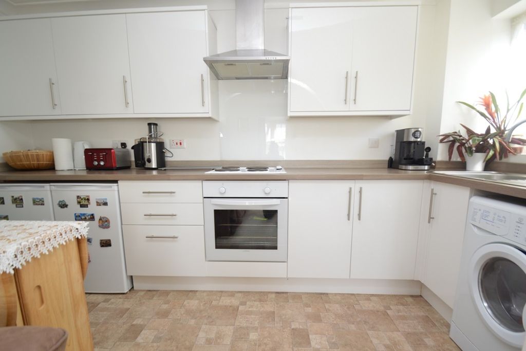 Property photo 2 of 8 80602837.Jpg