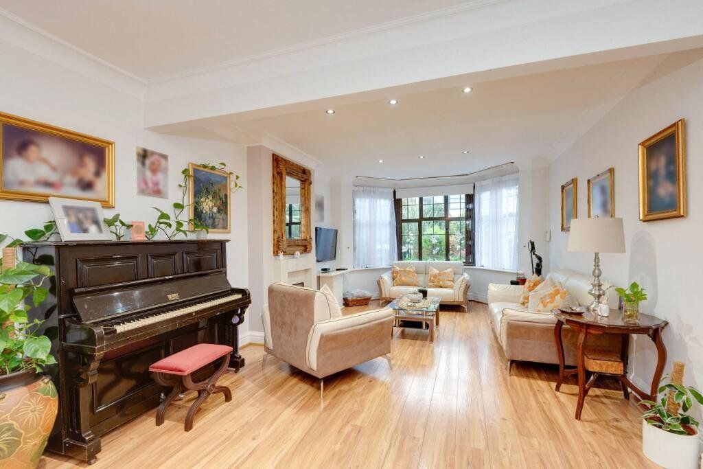 Property photo 3 of 14 Picture No. 13