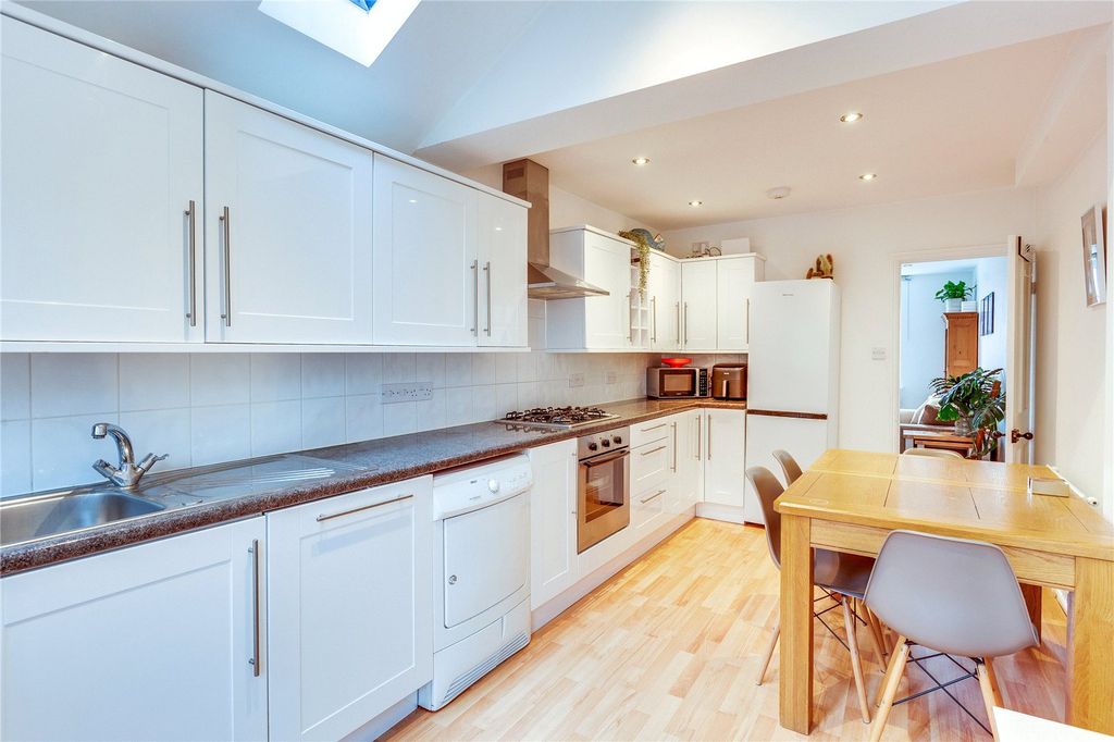 Property photo 2 of 13 Kitchen/Dining Room