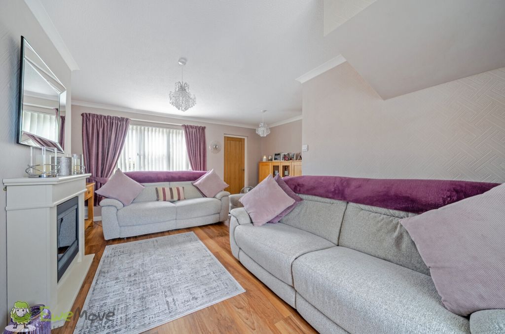 Property photo 3 of 19 49961d85-ee4A-4566-Bb50-2c65c5d81978