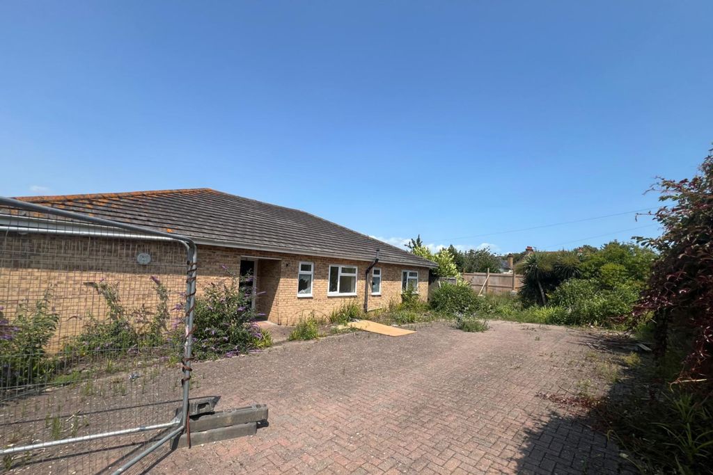 Property photo 3 of 4 24,28,30 &amp; 30A Mill Road, Deal, Kent Ct14 9Ad