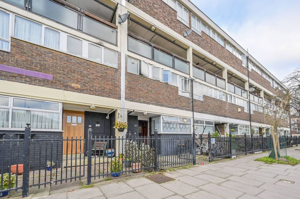 Property photo 2 of 5