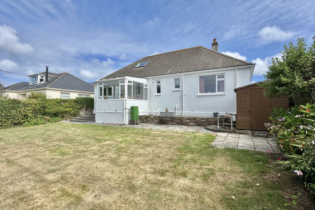 Property photo 3 of 17 Photo 3