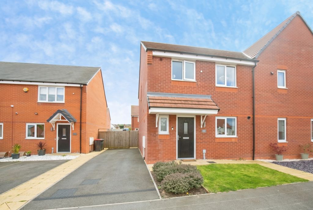 Property photo 1 of 12 2F1d2A67-Mw26-100v2