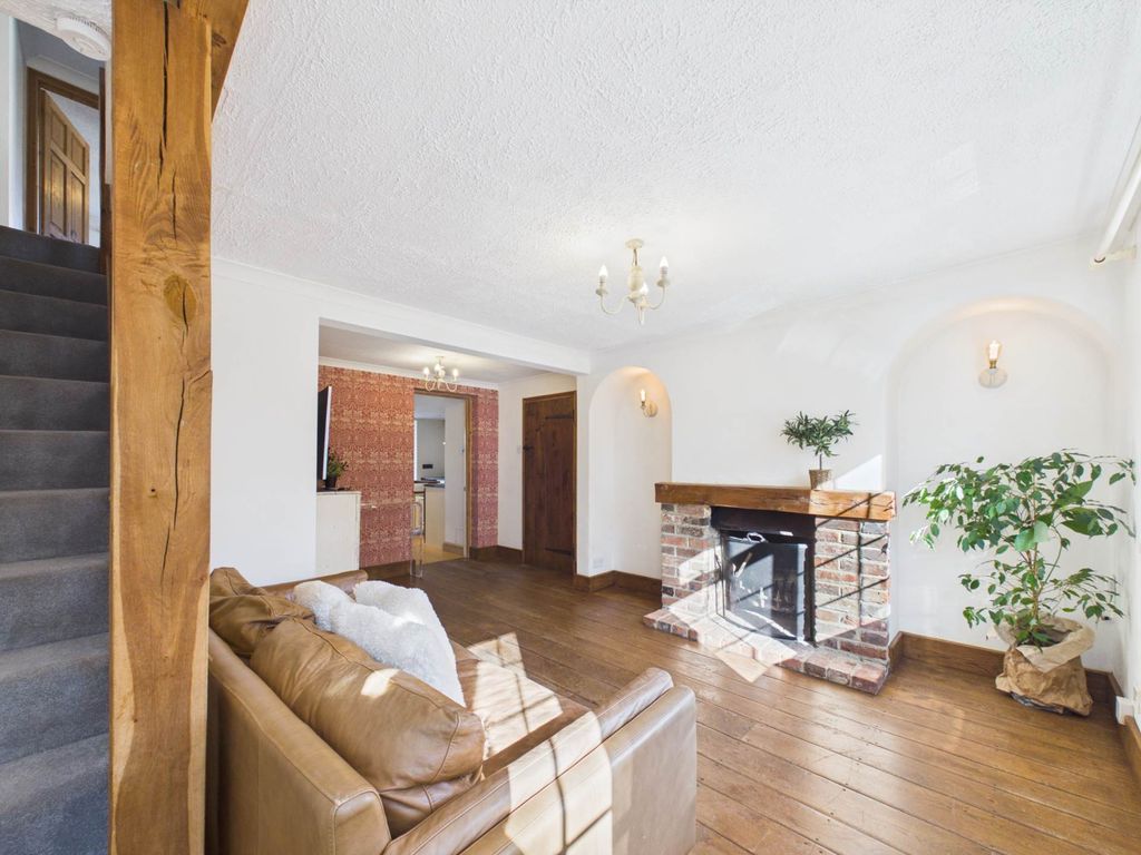 Property photo 3 of 17