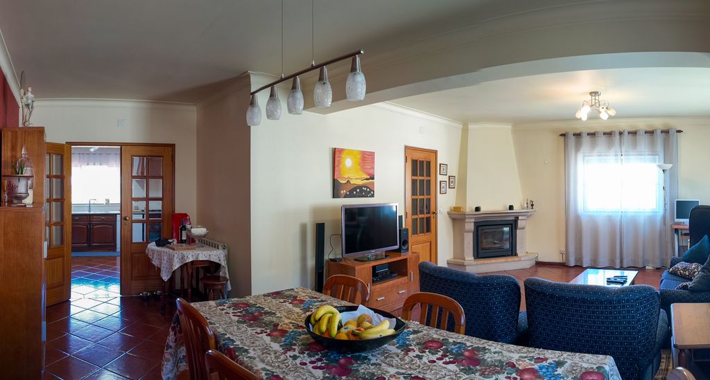 Property photo 2 of 31