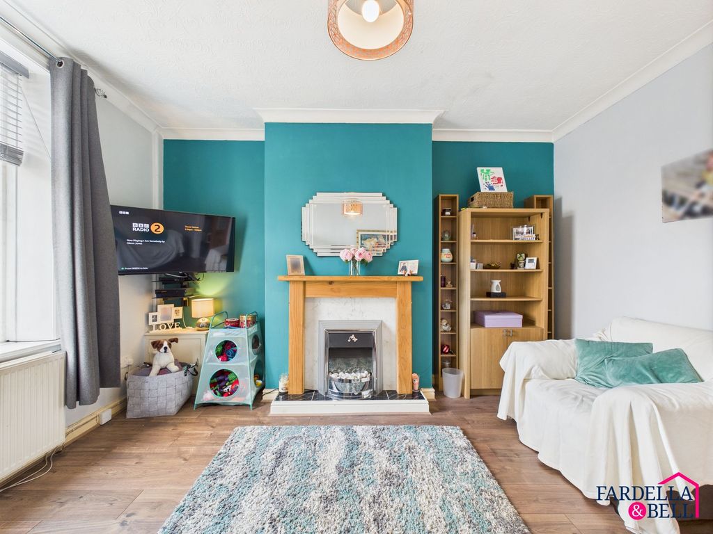Property photo 2 of 13
