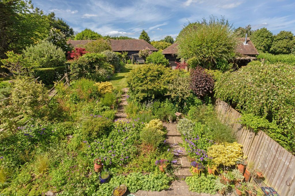 Property photo 3 of 19