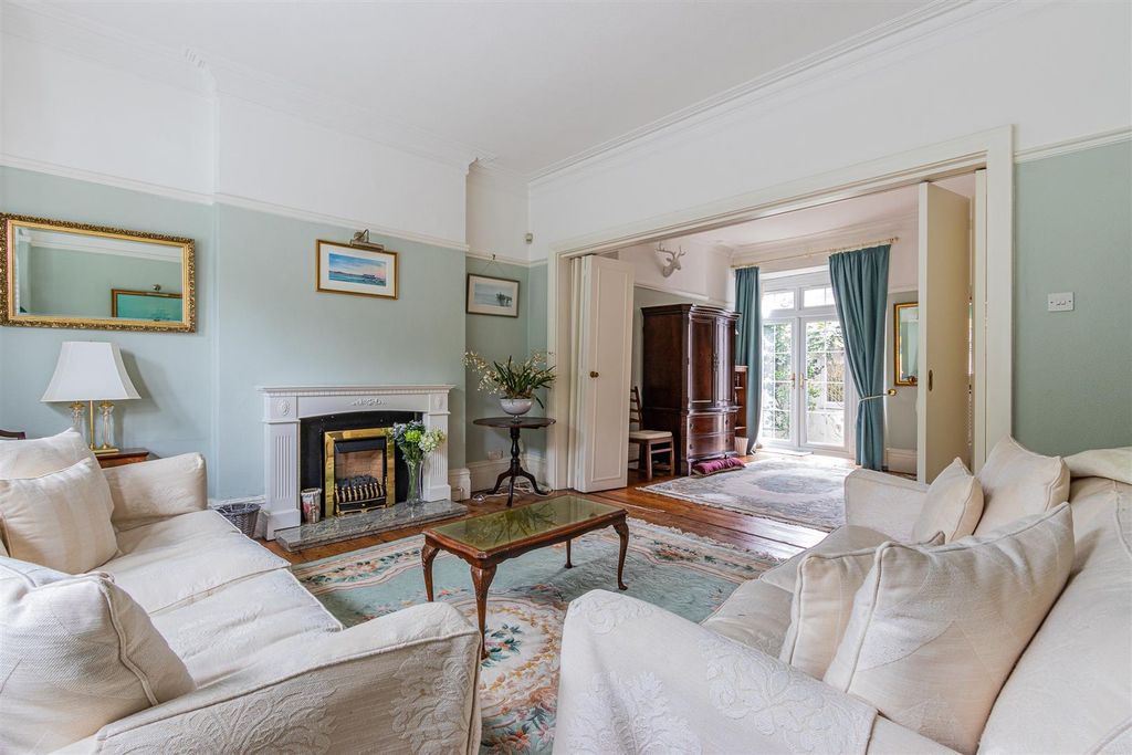 Property photo 3 of 17 Gf Pen 4.Jpg