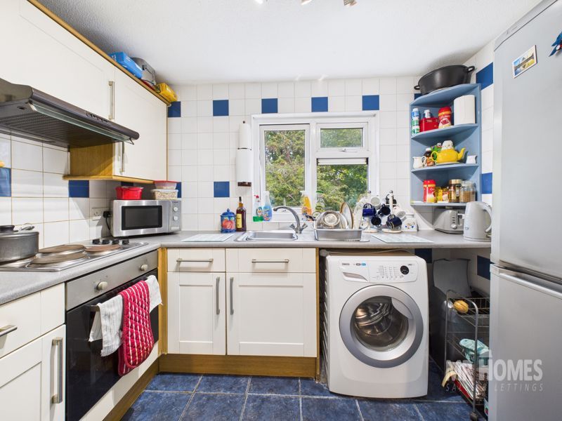 Property photo 3 of 18 Photo 12