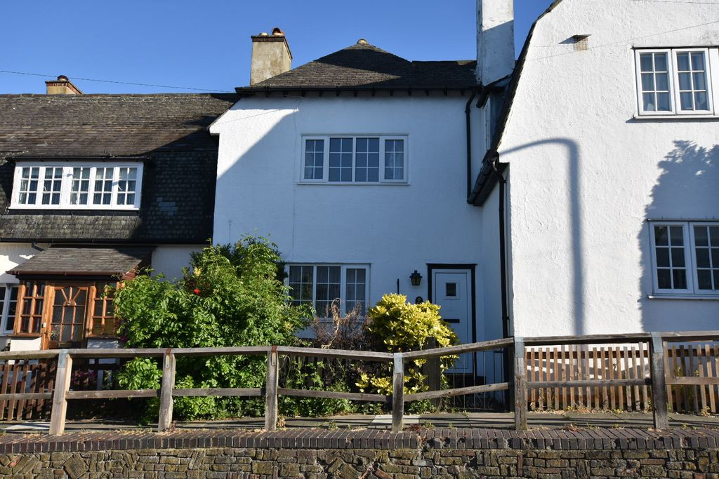 Property photo 1 of 14 Photo 0