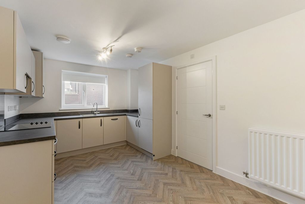 Property photo 2 of 9 Photo