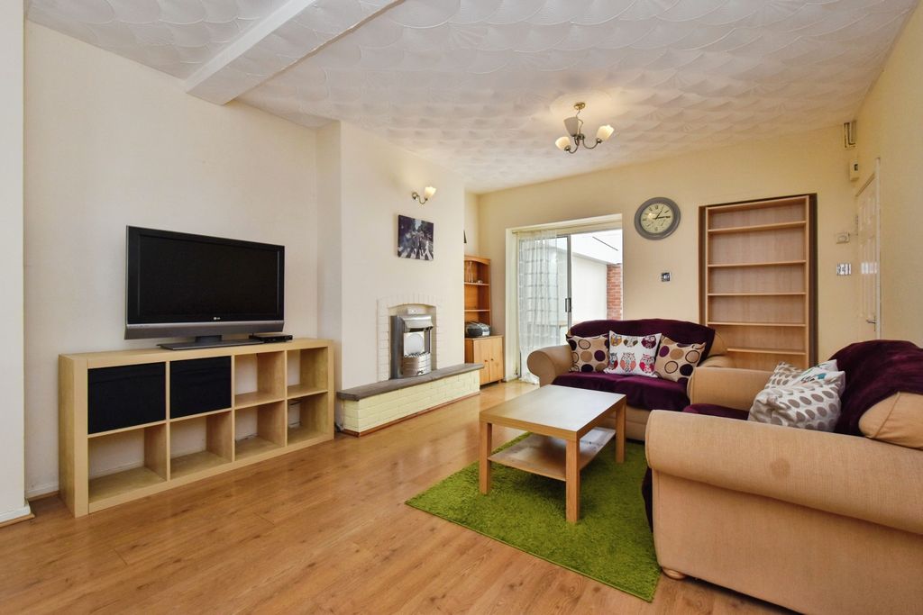 Property photo 2 of 15