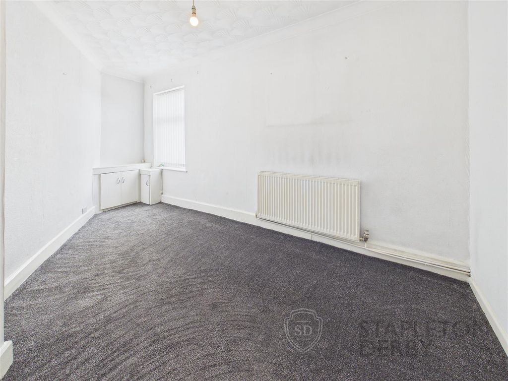 Property photo 3 of 8 Cam04645G0-Pr0034-Still003.Jpg