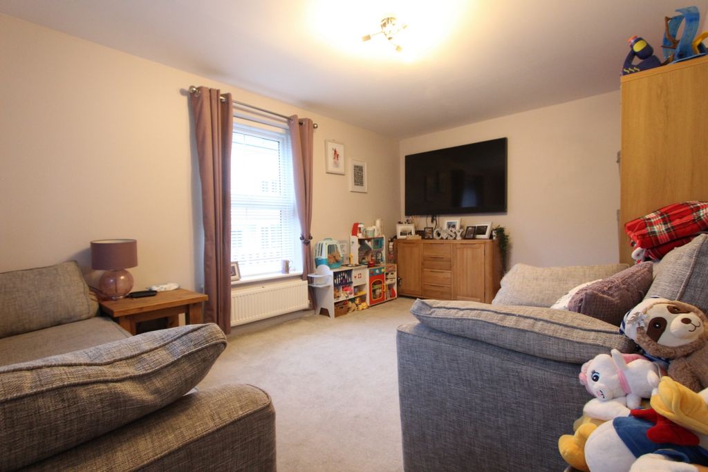 Property photo 2 of 14 Photo 10