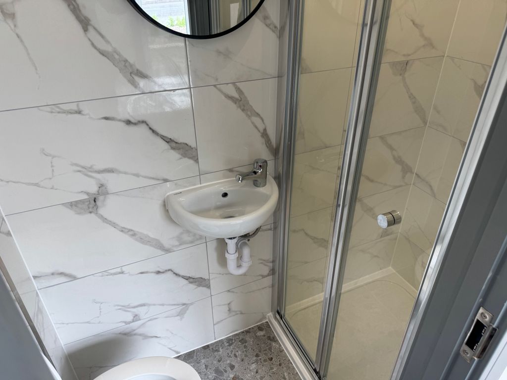 Property photo 3 of 3