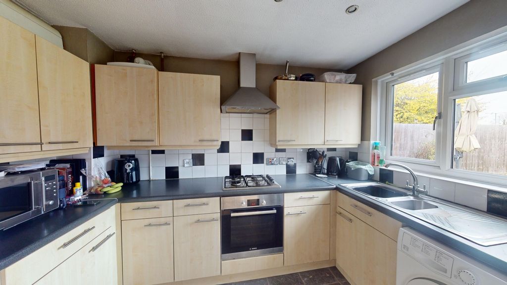 Property photo 2 of 12 Media Image 01
