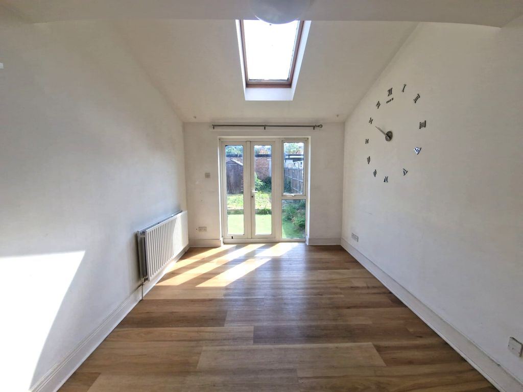 Property photo 3 of 15 Gallery