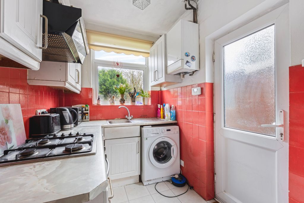 Property photo 3 of 12 Picture No. 10