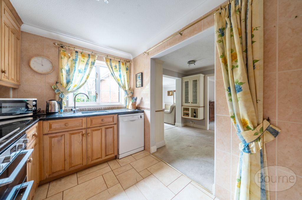 Property photo 2 of 10 9B880B9c-Bc00-4c8...