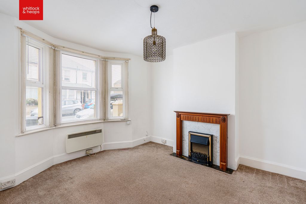 Property photo 3 of 14 liv